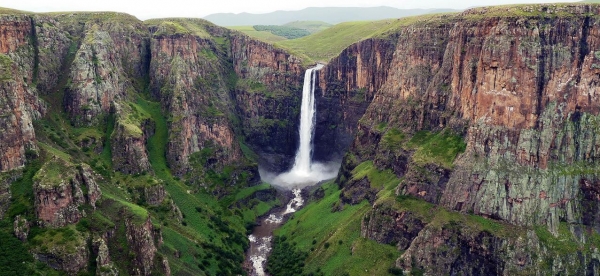 24 самых красивых водопада на Земле — описание и особенности