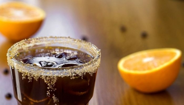 
                                Апельсиновый кофе – бодрое начало дня с освежающими нотками                            