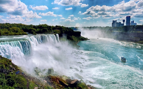 Ниагарский водопад — одно из красивейших мест в мире