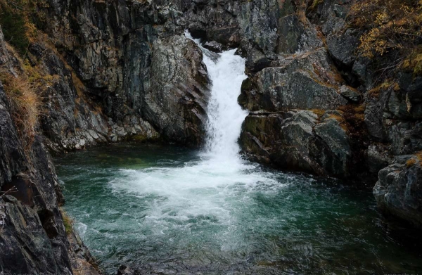 Самые известные и интересные водопады горного Алтая