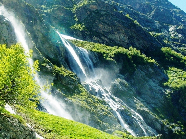 Софийские водопады в Архызе: чем интересны и как добраться