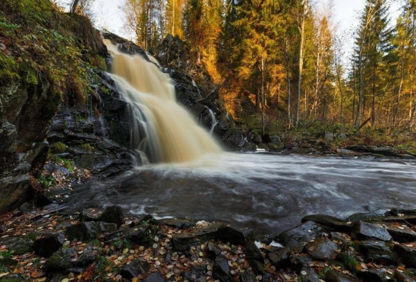 Водопад Белые мосты — уникальный памятник природы в Карелии