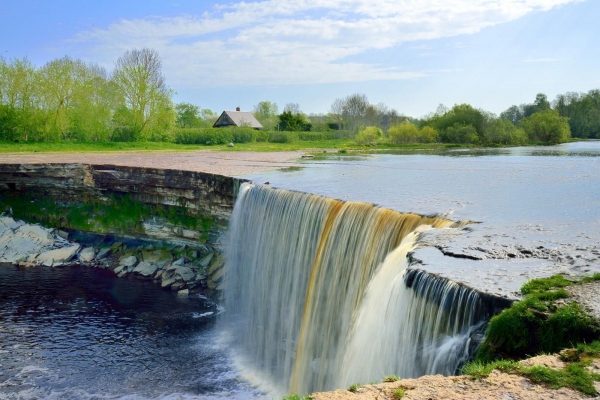 Водопад Ягала — место, которое нужно посетить любителям природы