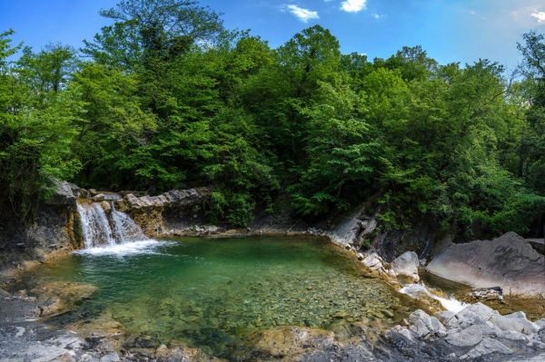 Водопады на реке Жане в Геленджике