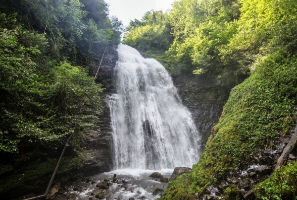 Загадочные и самые красивые водопады в Абхазии