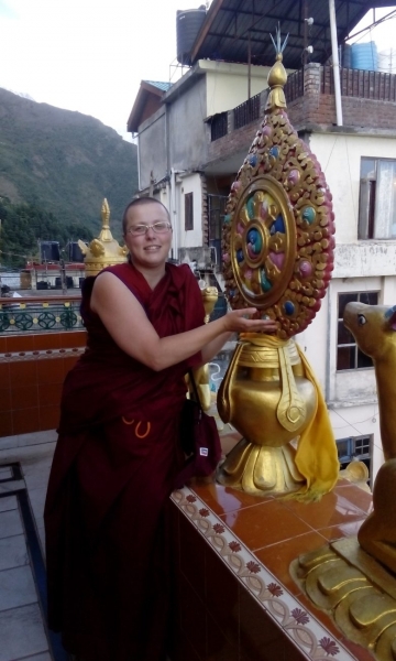 История русской монахини, которая живет в буддийском монастыре в Индии