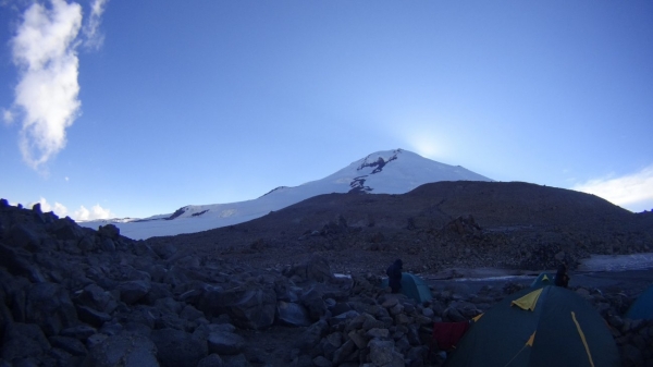 Взобраться на Эверест и покорить все вершины великой семёрки, или история приключений 15-летнего путешественника из Тольятти Леонида Мозалевского